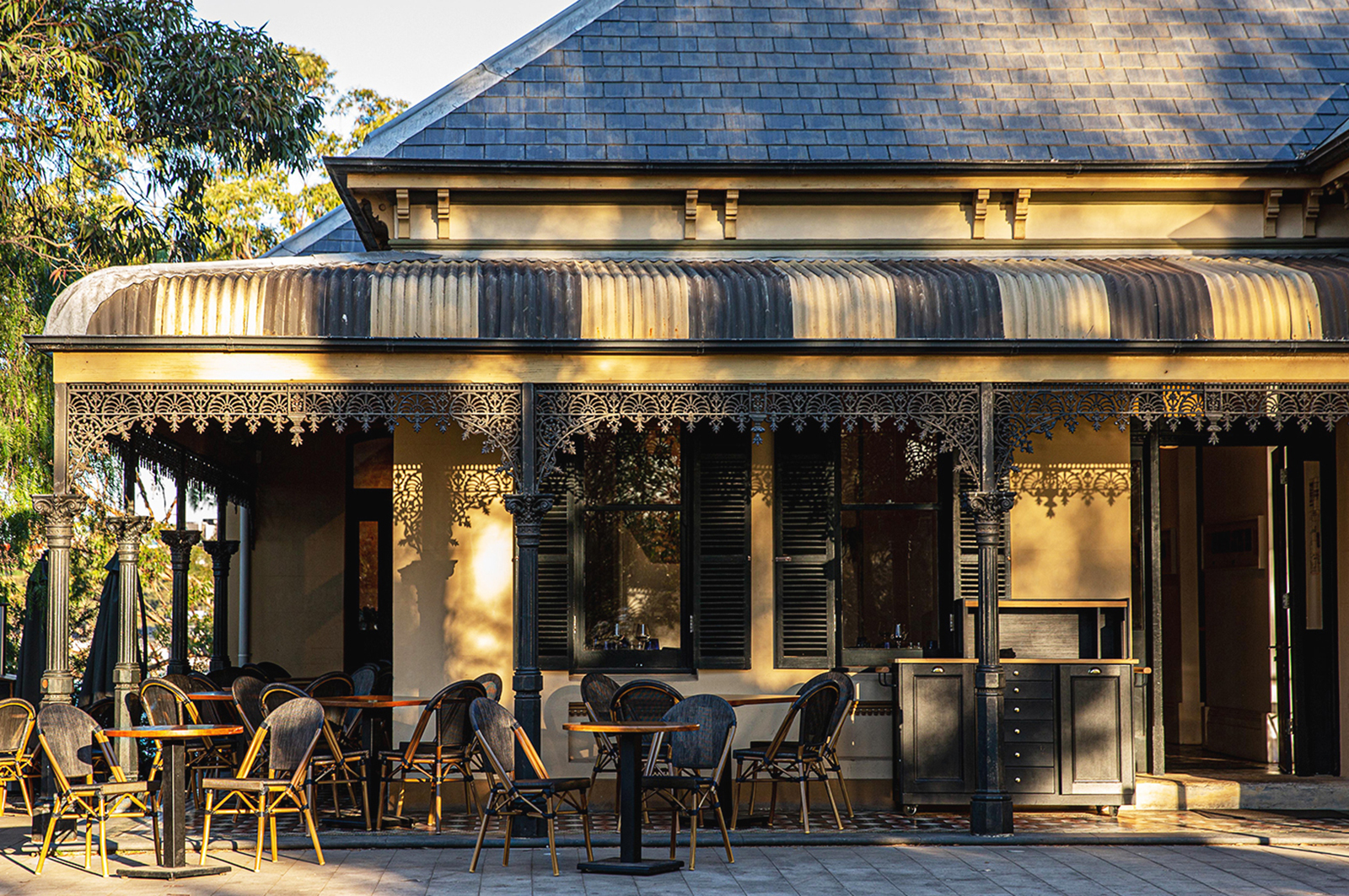 Bellevue Cottage by Antoine