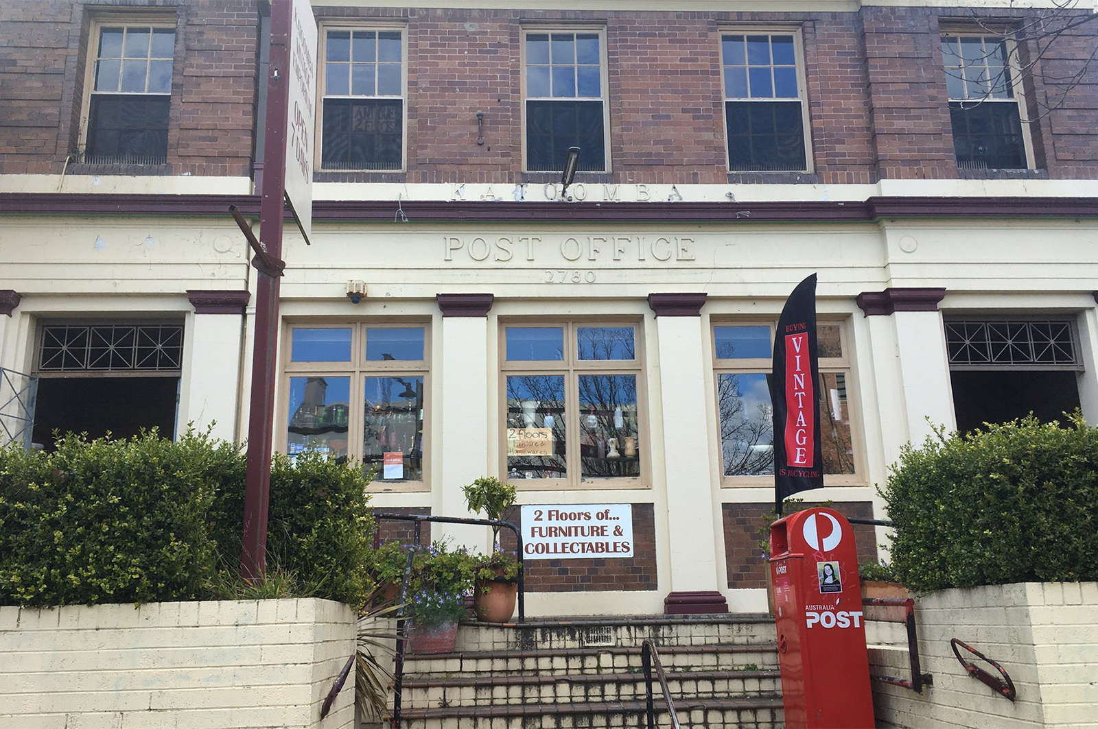 Vintage Shopping tour across the Blue Mountains