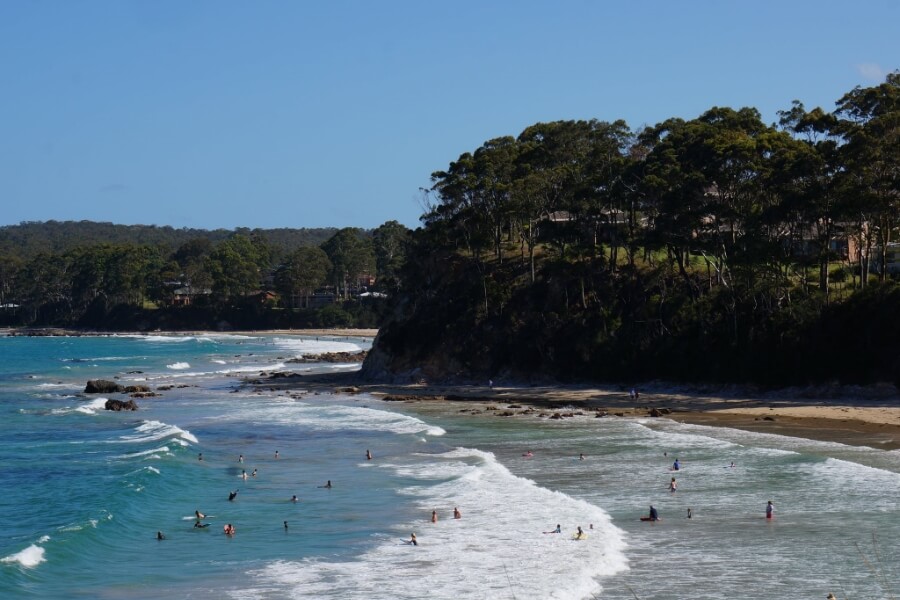 A relaxing walk along Denhams Beach