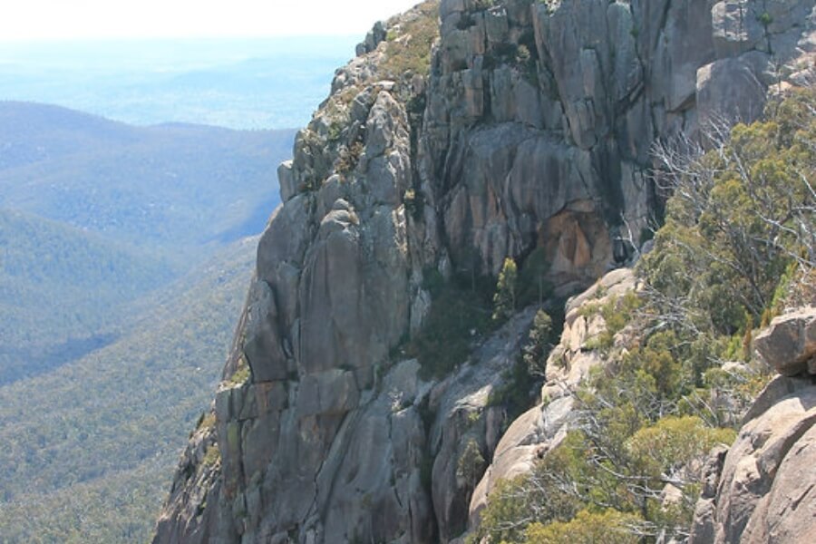 Booroomba rocks walk